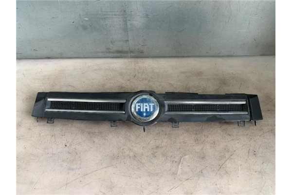 Recambio de rejilla paragolpes delantero para fiat ii panda (169) 1.2 referencia OEM IAM   