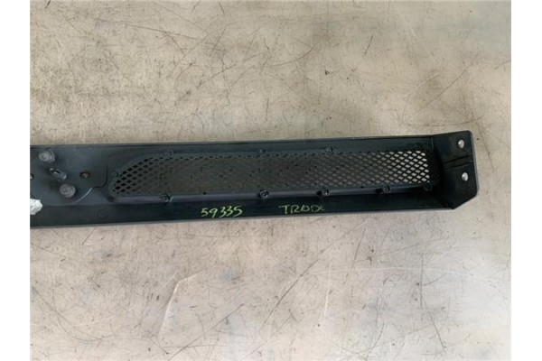 Recambio de rejilla paragolpes delantero para nissan trade 2.3 d referencia OEM IAM   