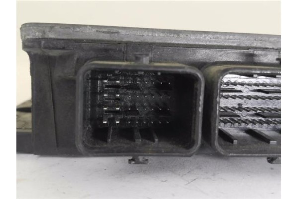 Recambio de centralita para renault twingo (cn0_) 1.5 dci (cn0e) referencia OEM IAM 8200911566 R0410B032E 