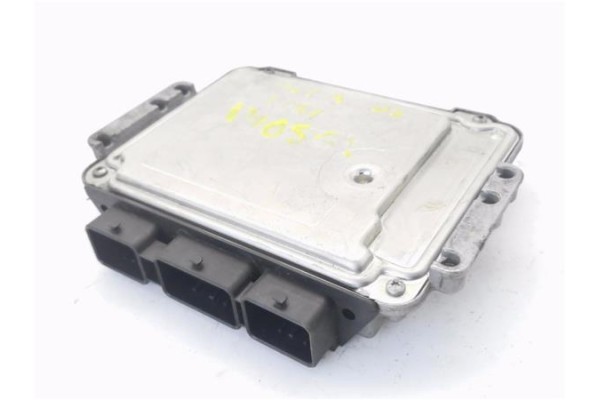 Recambio de centralita para renault master ii furgón (fd) 1.9 dti referencia OEM IAM 8200311539 281011969 