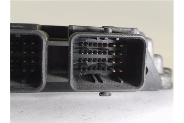 Recambio de centralita para renault master ii furgón (fd) 1.9 dti referencia OEM IAM 8200311539 281011969 
