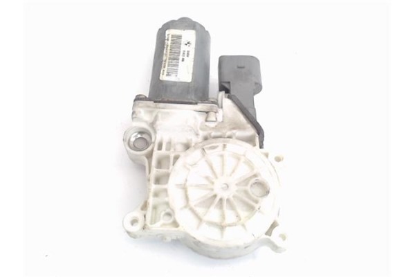 Recambio de motor elevalunas trasero izquierdo para bmw serie 3 touring (e46) referencia OEM IAM 67628362066  
