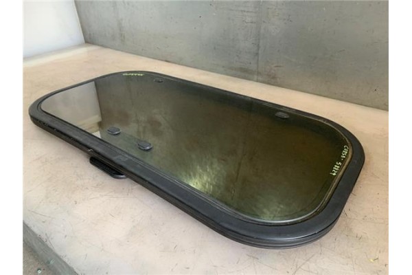 Recambio de luna techo solar para opel corsa a 1.3 gl referencia OEM IAM 90053816  