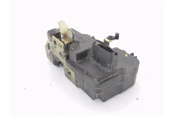 Recambio de cierre electromagnetico delantero derecho para citroen berlingo 1.9 d sx combi referencia OEM IAM 9136P7  