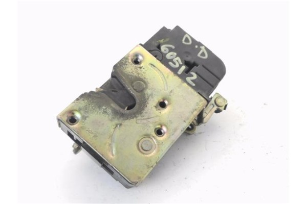 Recambio de cierre electromagnetico delantero derecho para citroen berlingo 1.9 d sx combi referencia OEM IAM 9136P7  
