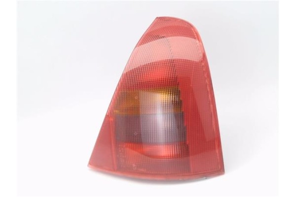 Recambio de piloto trasero derecho para renault clio ii (xbo) 1.4 75cv referencia OEM IAM 7700410518  