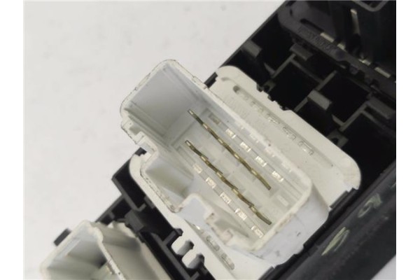 Recambio de mando elevalunas delantero izquierdo para renault laguna ii (bg0) 1.9 dci (bg0g) referencia OEM IAM 8200002445  