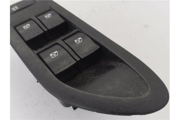 Recambio de mando elevalunas delantero izquierdo para renault laguna ii (bg0) 1.9 dci (bg0g) referencia OEM IAM 8200002445  
