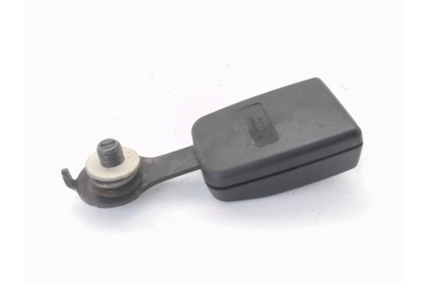 Recambio de anclaje cinturon delantero derecho para suzuki swift berlina (sf/ea) 1.3 referencia OEM IAM 8490180E11L8Z  