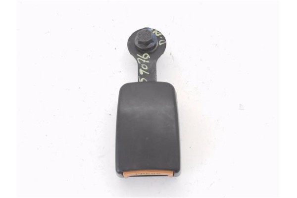 Recambio de anclaje cinturon delantero derecho para suzuki swift berlina (sf/ea) 1.3 referencia OEM IAM 8490180E11L8Z  