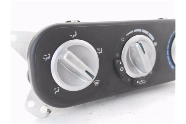 Recambio de mandos calefaccion / a.a. para chrysler pt cruiser 1.6 route 66 referencia OEM IAM P55111844AJ  