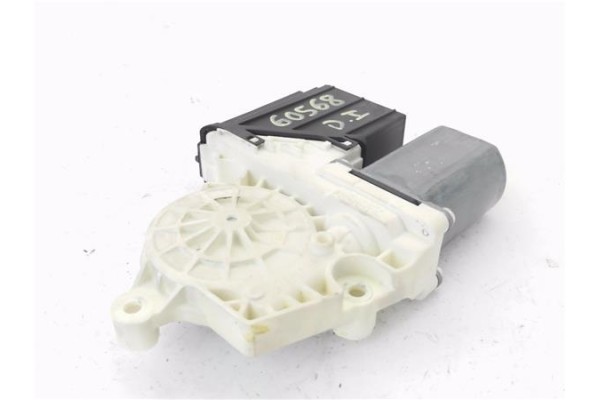 Recambio de motor elevalunas delantero izquierdo para seat cordoba berlina (6l2) 1.4 16v referencia OEM IAM 101387103 104379101 