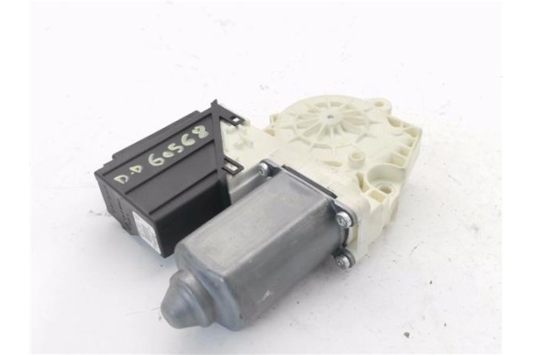 Recambio de motor elevalunas delantero derecho para seat cordoba berlina (6l2) 1.4 16v referencia OEM IAM 101386103  