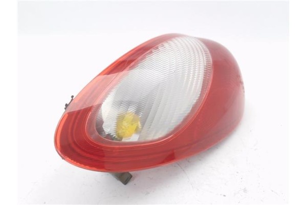 Recambio de piloto trasero izquierdo para chrysler pt cruiser 1.6 route 66 referencia OEM IAM 05116223AA  