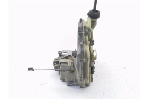 Recambio de cierre electromagnetico delantero izquierdo para seat cordoba berlina (6l2) 1.4 16v referencia OEM IAM 3B1837015AM  