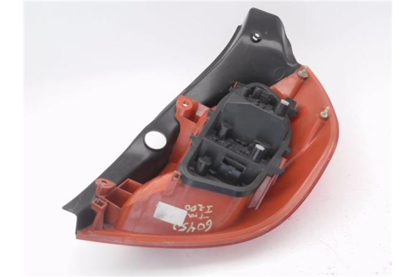 Recambio de piloto trasero izquierdo para renault clio iii 1.5 dci (c/br1g) referencia OEM IAM 89035079  