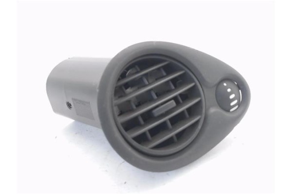 Recambio de rejilla entrada de aire para renault clio iii 1.5 dci (c/br1g) referencia OEM IAM 220407AN  