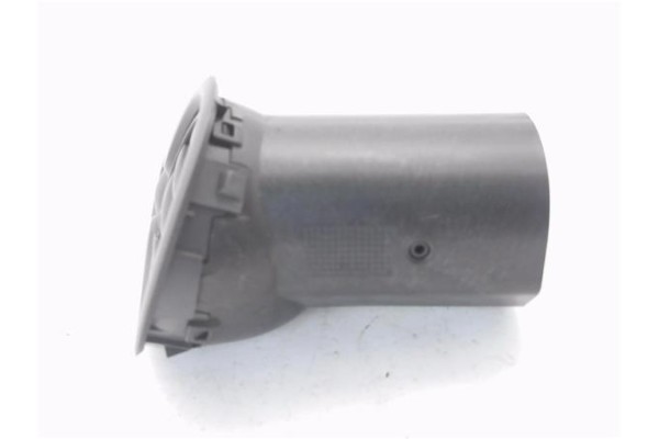 Recambio de rejilla entrada de aire para renault clio iii 1.5 dci (c/br1g) referencia OEM IAM 220410AN  