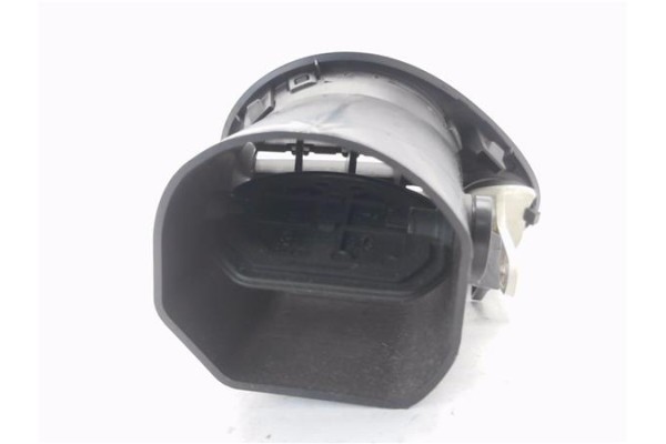 Recambio de rejilla entrada de aire para renault clio iii 1.5 dci (c/br1g) referencia OEM IAM 220410AN  
