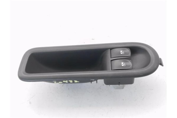 Recambio de mando elevalunas delantero izquierdo para renault clio iii 1.5 dci (c/br1g) referencia OEM IAM 8200356513  