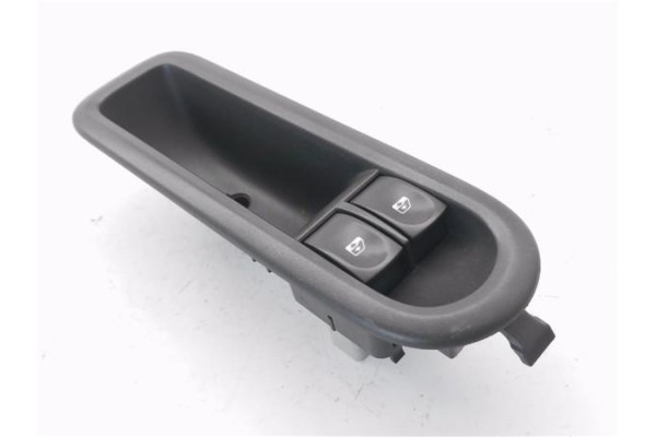 Recambio de mando elevalunas delantero izquierdo para renault clio iii 1.5 dci (c/br1g) referencia OEM IAM 8200356513  
