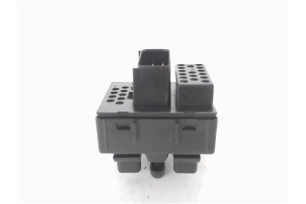 Recambio de mando elevalunas delantero izquierdo para chrysler pt cruiser 1.6 route 66 referencia OEM IAM 74676454  