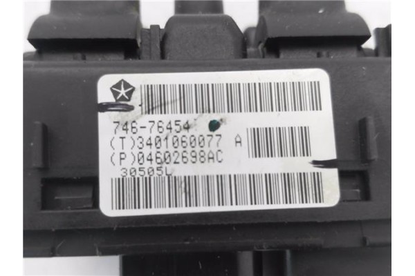 Recambio de mando elevalunas delantero izquierdo para chrysler pt cruiser 1.6 route 66 referencia OEM IAM 74676454  