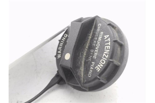 Recambio de tapa exterior combustible para kia stonic (ybcuv) 1.0 edition 7 referencia OEM IAM 31038M6020 69510H8400 