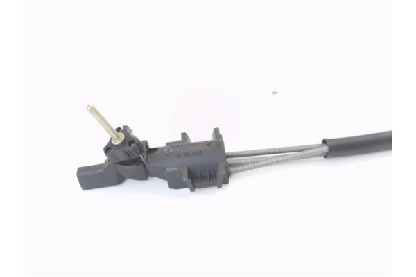 Recambio de retrovisor izquierdo para seat cordoba berlina (6l2) 1.4 16v referencia OEM IAM E9014142  