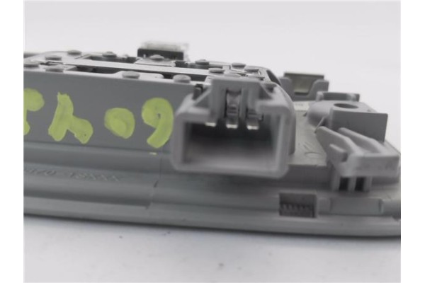 Recambio de luz trasero central techo para kia stonic (ybcuv) 1.0 edition 7 referencia OEM IAM 92850C7010  