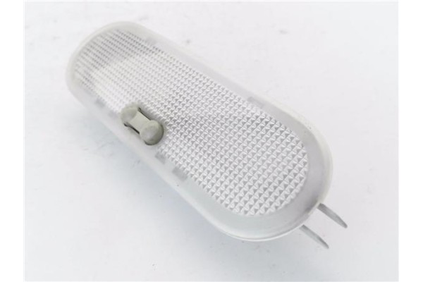 Recambio de luz delantero central techo para renault clio iii 1.5 dci (c/br1g) referencia OEM IAM 8200074352  