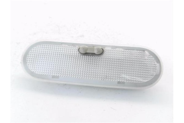 Recambio de luz delantero central techo para renault clio iii 1.5 dci (c/br1g) referencia OEM IAM 8200074352  