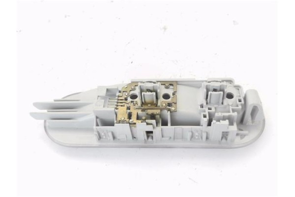 Recambio de luz delantero central techo para renault clio iii 1.5 dci (c/br1g) referencia OEM IAM 8200074352  