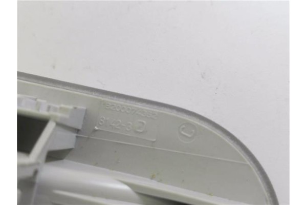 Recambio de luz delantero central techo para renault clio iii 1.5 dci (c/br1g) referencia OEM IAM 8200074352  