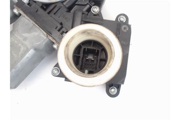 Recambio de elevalunas electrico delantero derecho para toyota avensis (t27) referencia OEM IAM   
