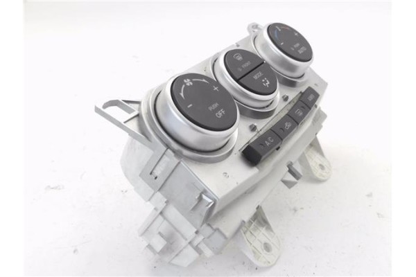 Recambio de mandos climatizador para mazda 5 2.0 referencia OEM IAM K1900CC30  