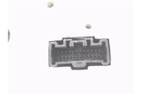 Recambio de mandos climatizador para mazda 5 2.0 referencia OEM IAM K1900CC30  