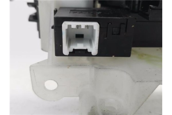 Recambio de mando intermitencia para mazda 5 2.0 referencia OEM IAM 17D682  