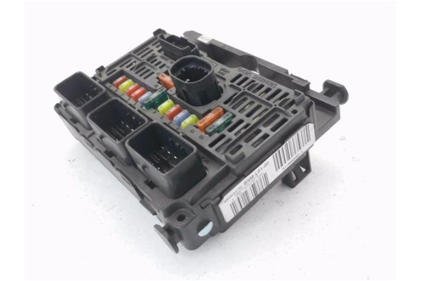 Recambio de caja fusibles/rele para peugeot 407 sw 1.6 business line referencia OEM IAM 9656593780 S118983001L 