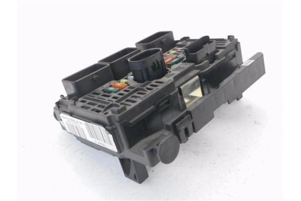 Recambio de caja fusibles/rele para peugeot 407 sw 1.6 business line referencia OEM IAM 9656593780 S118983001L 