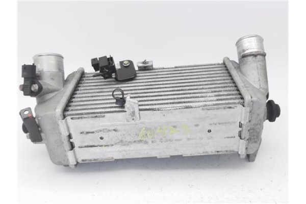Recambio de intercooler para kia stonic (ybcuv) 1.0 edition 7 referencia OEM IAM 2827004610  