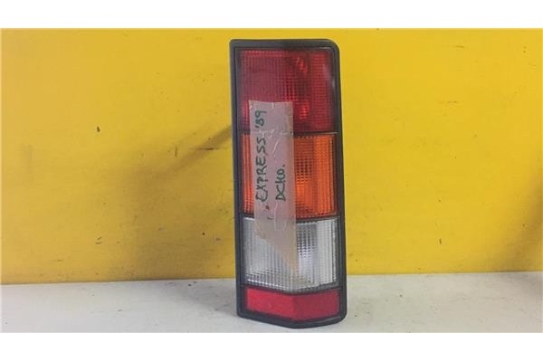 Recambio de piloto trasero derecho para renault rapid /express (f40) 1.4 kat kombi basis referencia OEM IAM 20990D  