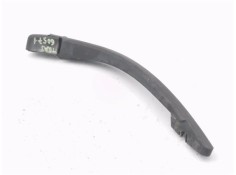Recambio de brazo limpiaparabrisas trasero para peugeot 107 1.4 hdi referencia OEM IAM 85240OHO10  