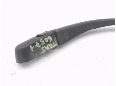 Recambio de brazo limpiaparabrisas trasero para peugeot 107 1.4 hdi referencia OEM IAM 85240OHO10  