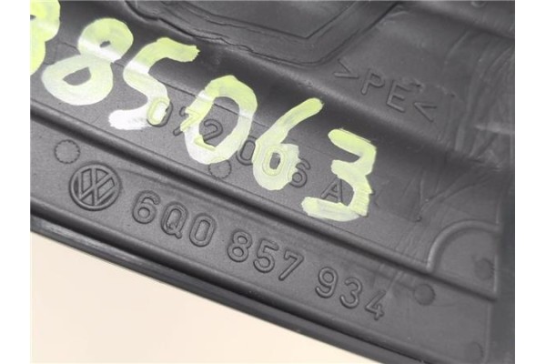 Recambio de retrovisor electrico derecho para volkswagen polo iv (9n1) 1.4 16v referencia OEM IAM 6Q0857934 6Q1857508F01C 