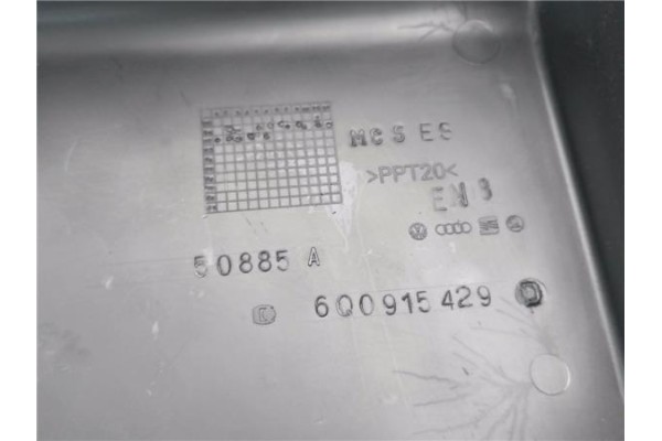 Recambio de tapa bateria para volkswagen polo iv (9n1) 1.4 16v referencia OEM IAM 6Q0915429D 6Q0937550 