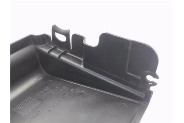 Recambio de tapa bateria para volkswagen polo iv (9n1) 1.4 16v referencia OEM IAM 6Q0915429D 6Q0937550 