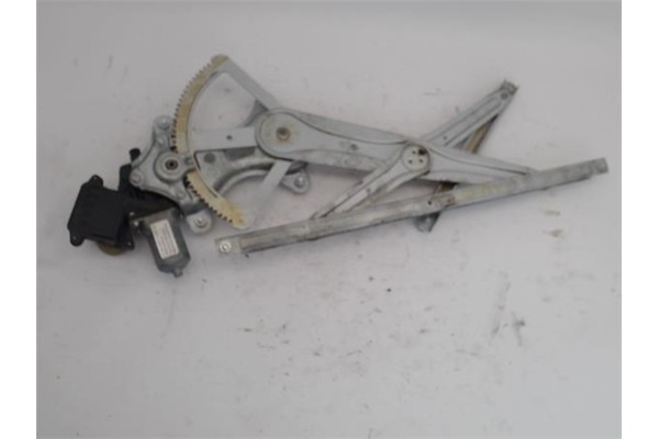 Recambio de elevalunas electrico trasero derecho para toyota corolla verso (r1) referencia OEM IAM   