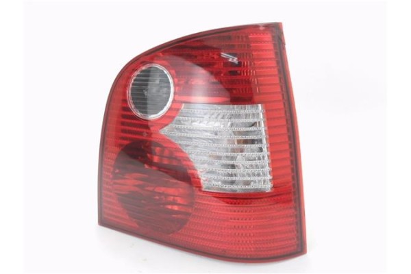 Recambio de piloto trasero derecho para volkswagen polo iv (9n1) 1.4 16v referencia OEM IAM 6Q6945258A 6Q6945096G 
