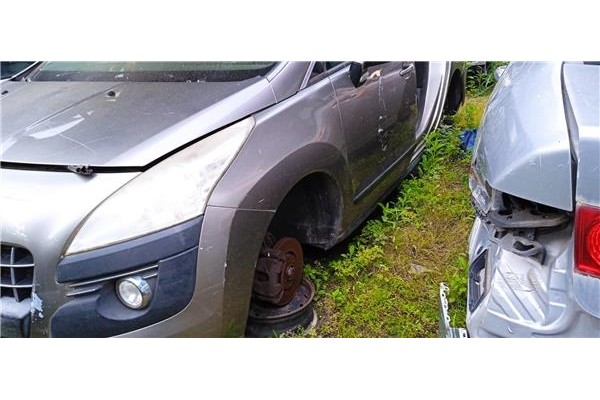 Recambio de aleta delantero izquierda para peugeot 3008 1.6 hdi referencia OEM IAM   